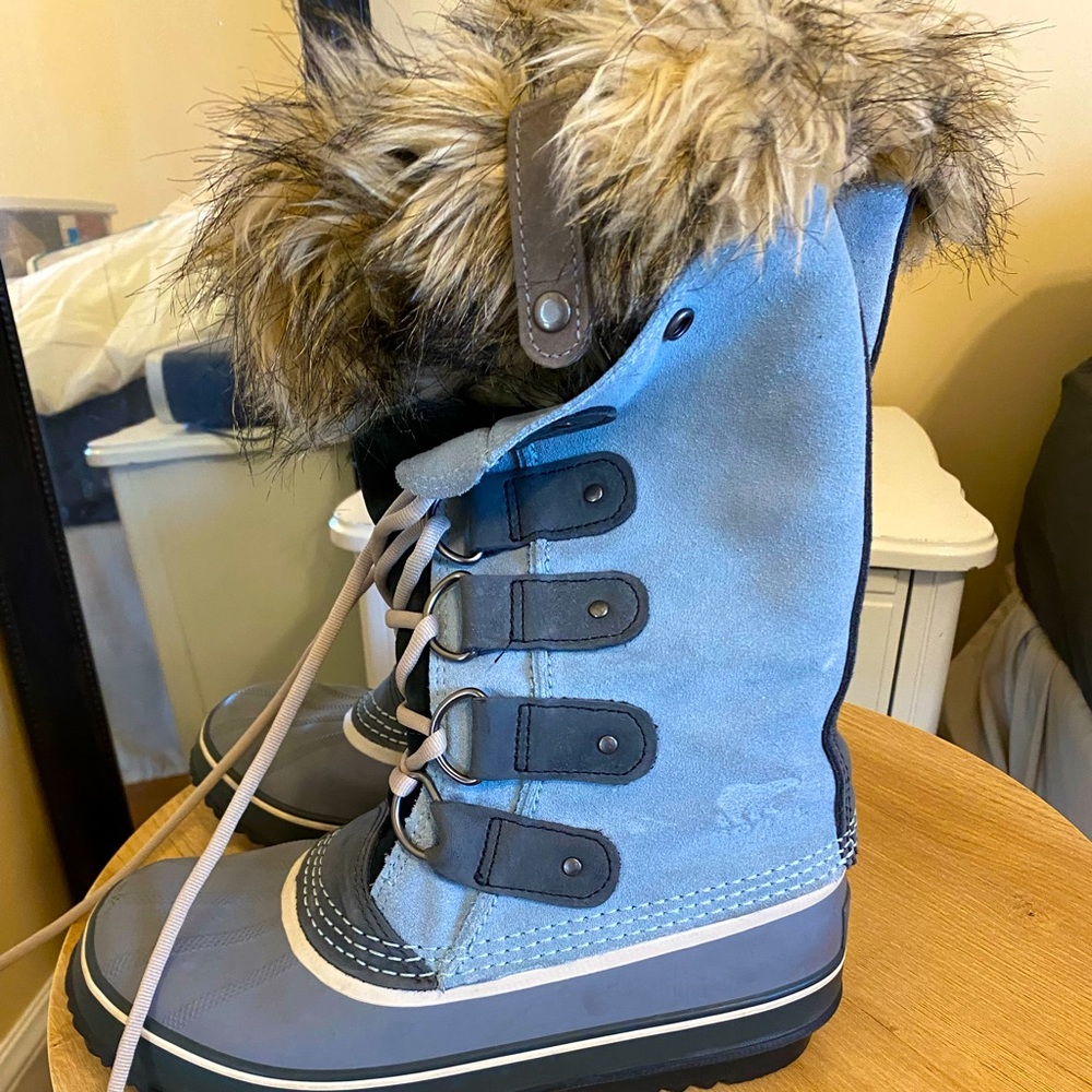 Sorel Snow Boots- Women’s